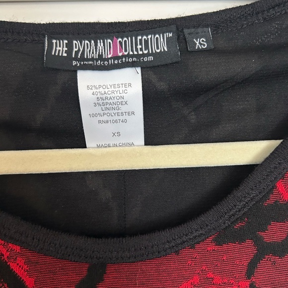 The Pyramid Collection Abstract Dress Women’s Size XS/S - Picture 4 of 5